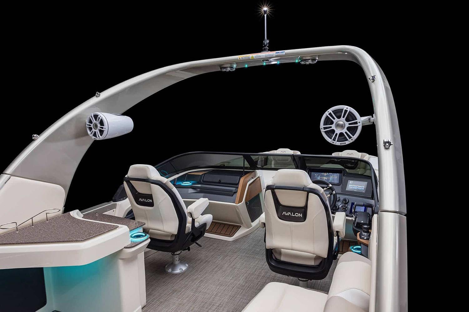 2026 Avalon Excalibur Elite Windshield - 27'