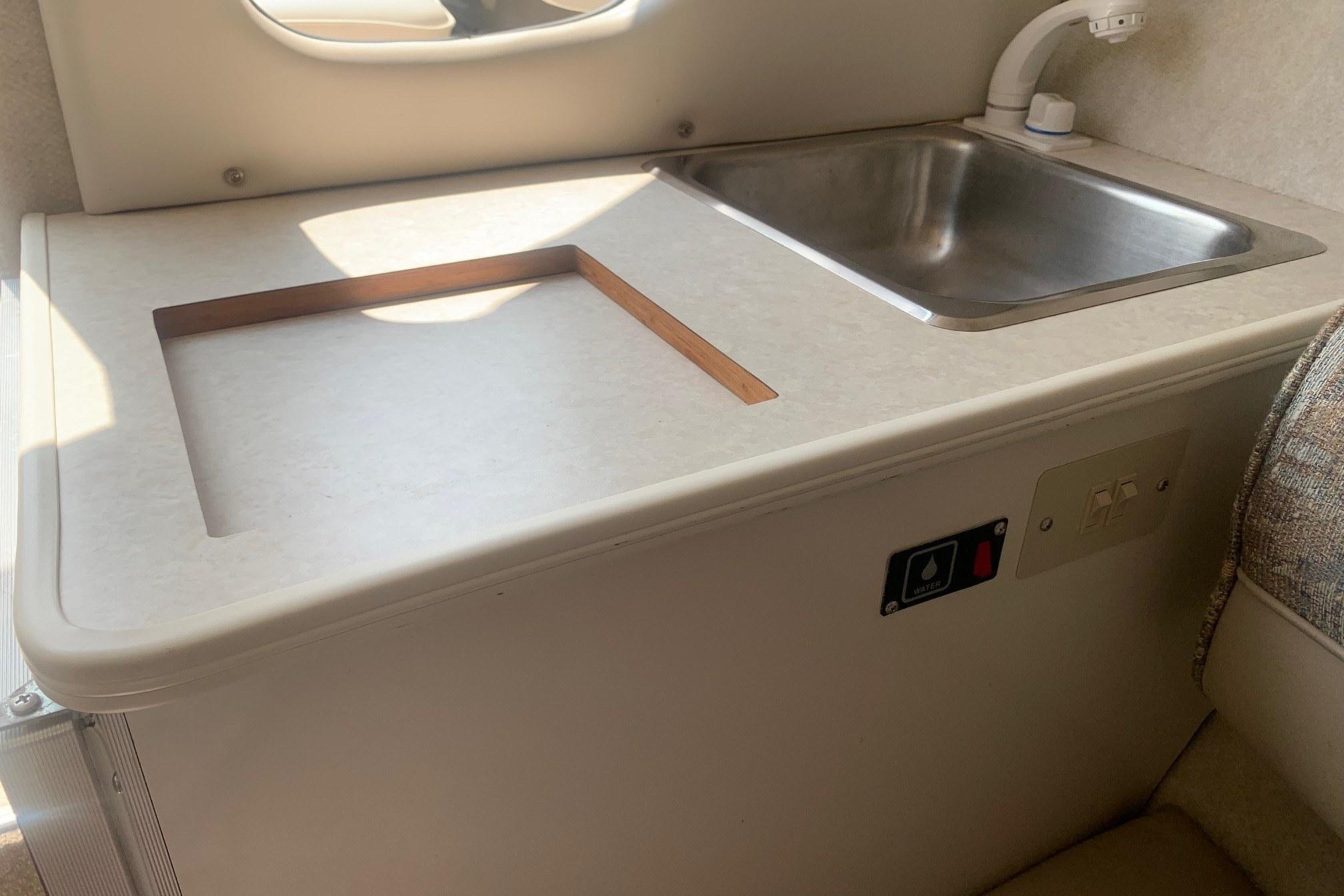 Used 2000 Maxum 2300 SC