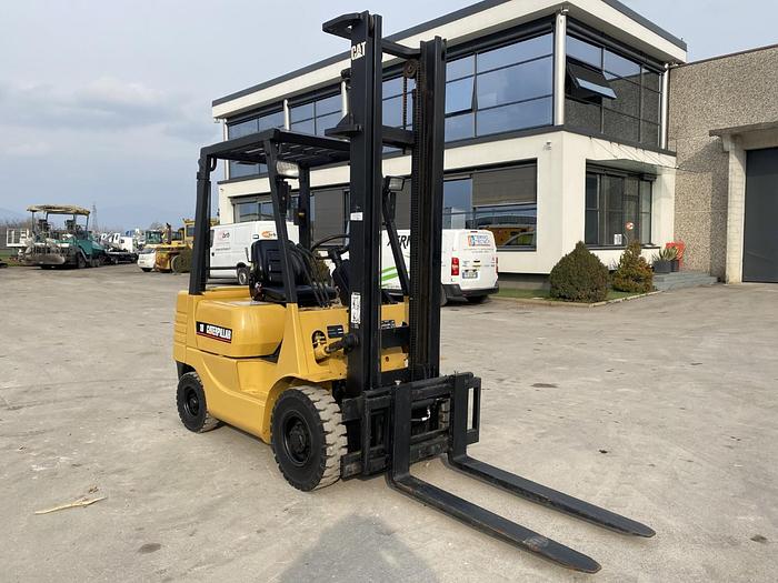 Usato 1996 CATERPILLAR DP 18