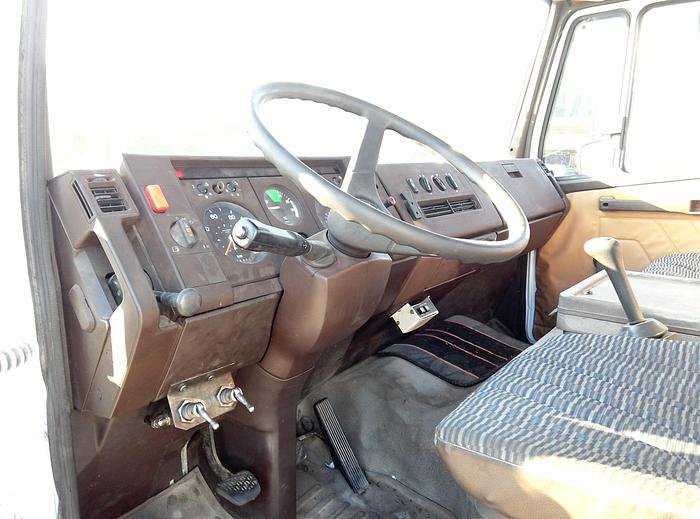 Usado 1987 MERCEDES-BENZ 1320 Intercooler tipper