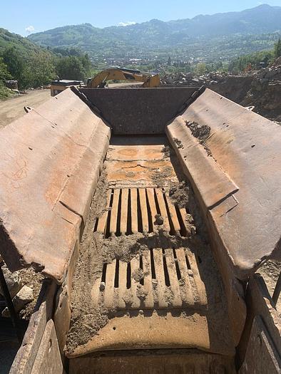 Used 2007 Extec C12+ tracked jaw crusher