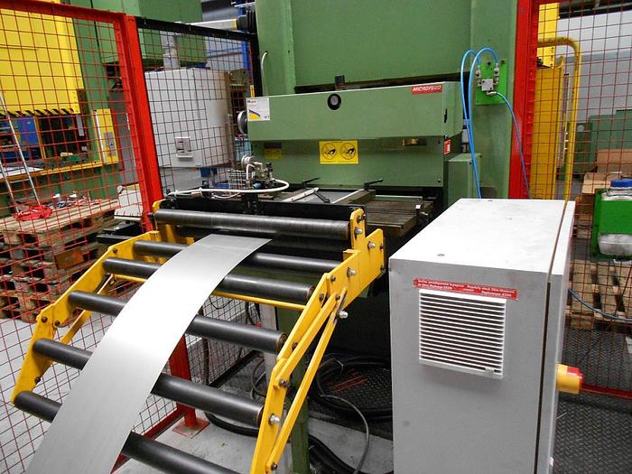 Gebruikt COMPLETE LIJN MET PERS APT