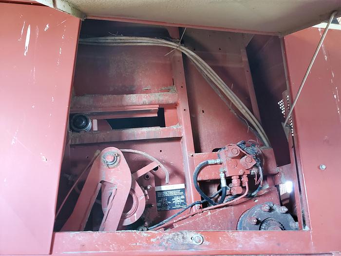 Used 2003 Hesston 4910 Baler w/ Accumulator