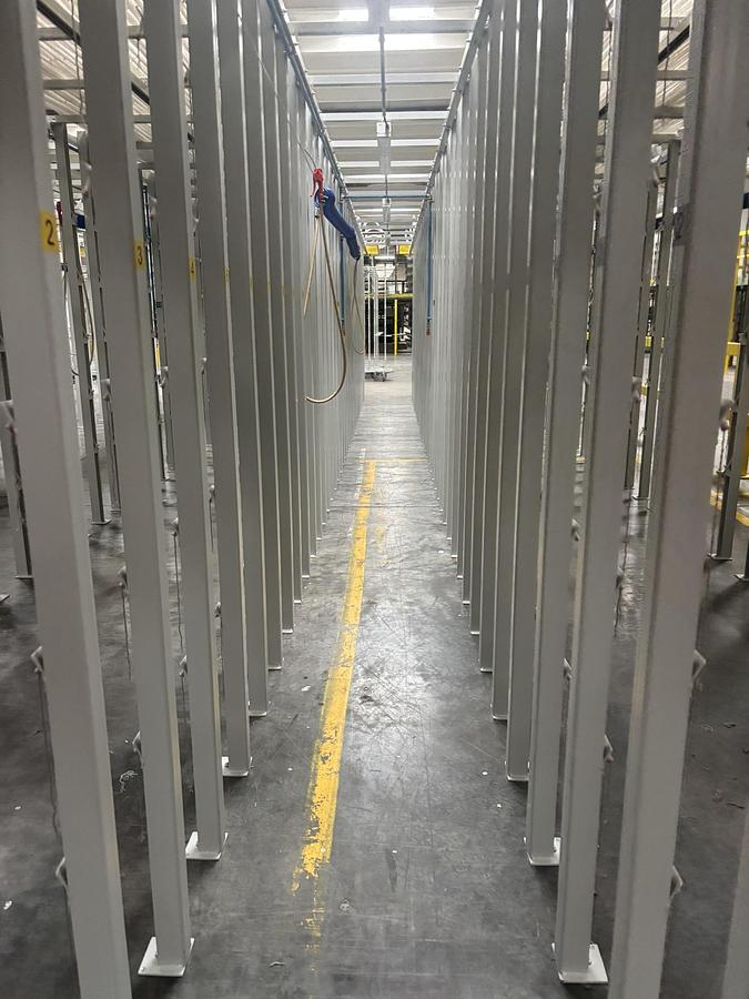 Used Matthys tufing creel with mobile creel carts