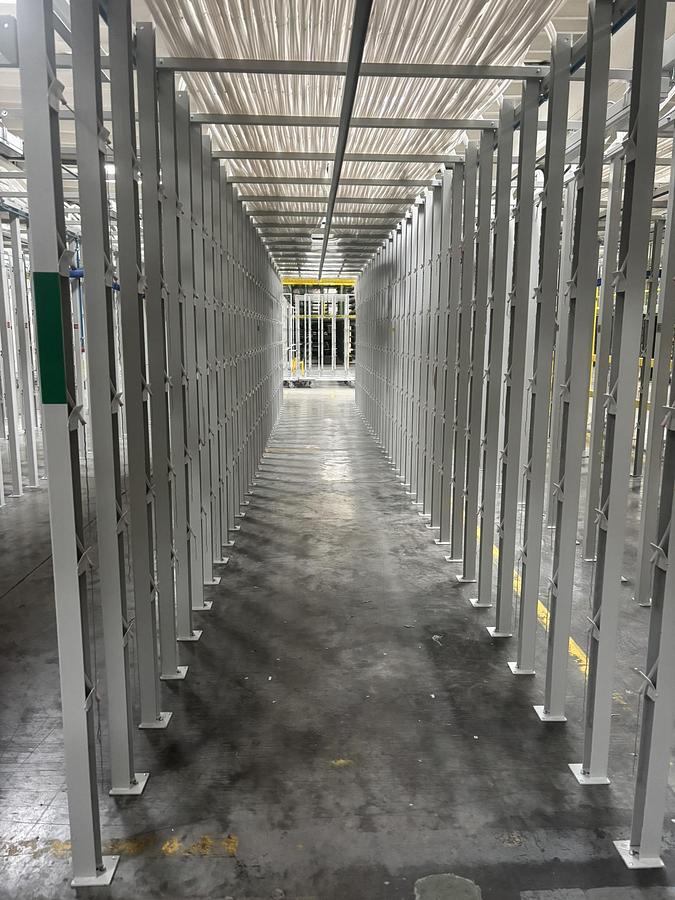 Used Matthys tufing creel with mobile creel carts