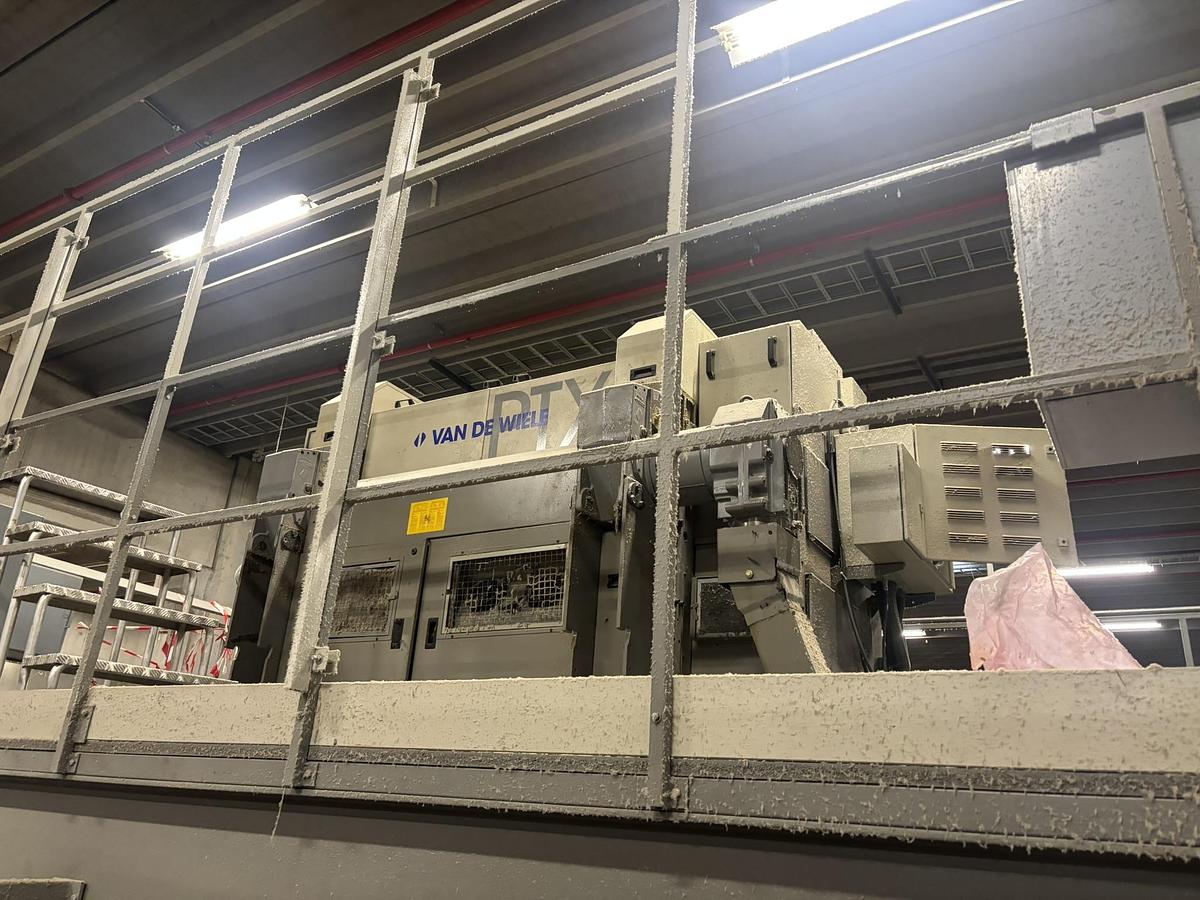 Used 2001 Van De Wiele SLC