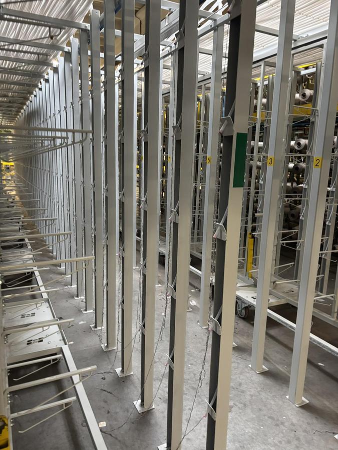 Used Matthys tufing creel with mobile creel carts