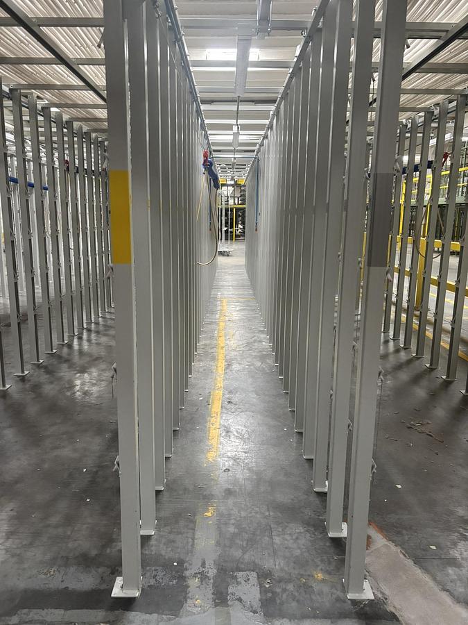 Used Matthys tufing creel with mobile creel carts