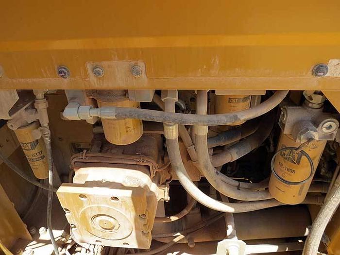 Used 2017 CATERPILLAR 374FL