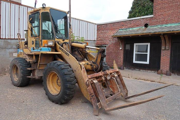Used DRESSER 512 PAY LOADER
