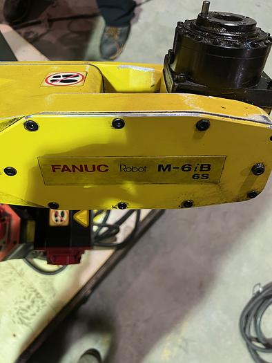 Used FANUC M-6iB/6S ROBOT WITH RJ3iB CONTROLLER, F68651