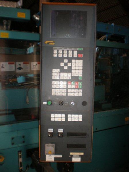 Used 310 Ton Ferromatik-Milacron Injection Molding Press; 2 Color; 2 Injector Screws