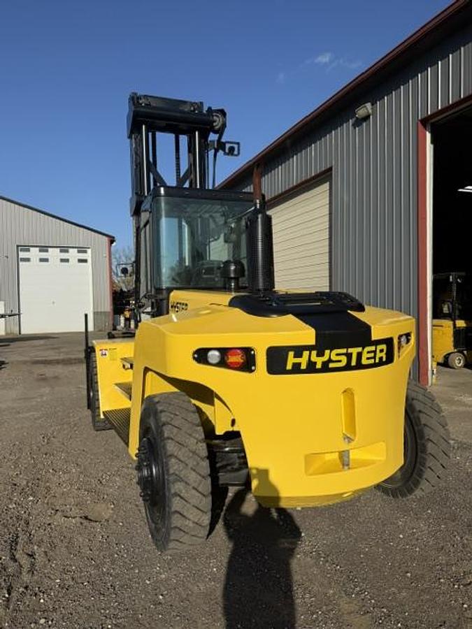 Used HYSTER 36,000LB FORKLIFT H360HD2