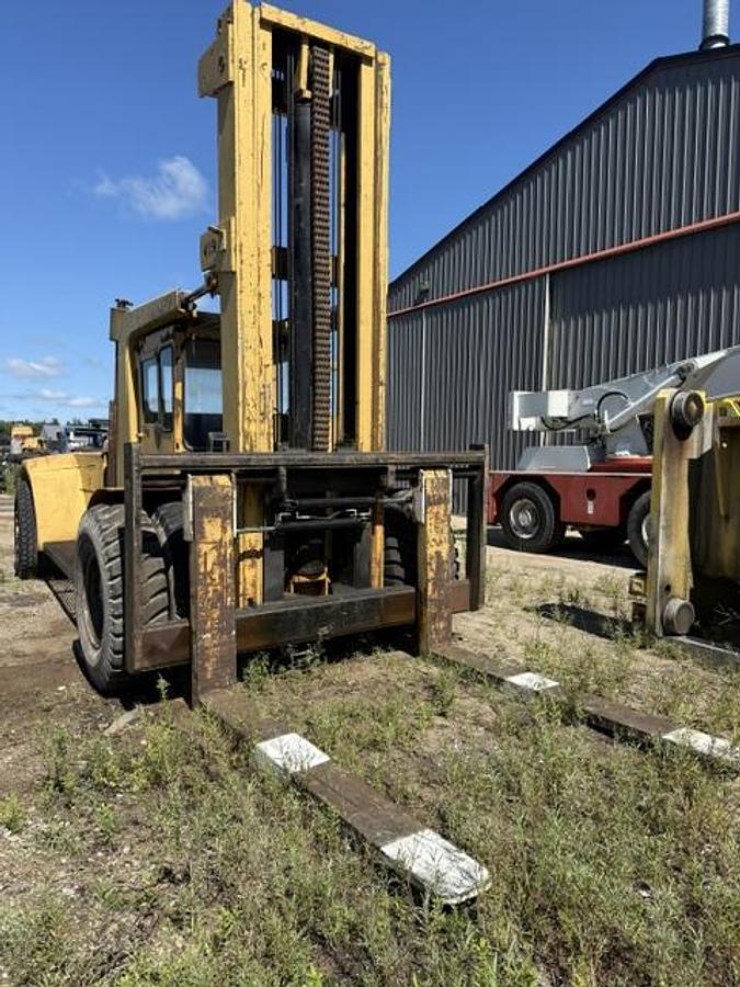 Used HYSTER 46,000LB FORKLIFT
