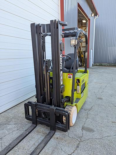 Used CLARK TMX25