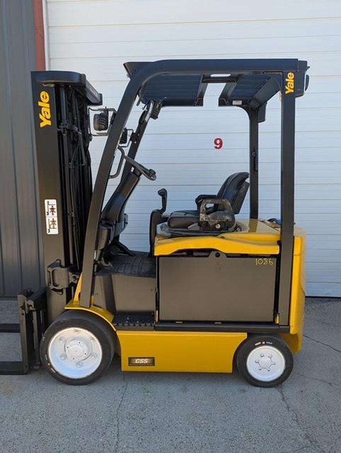Used YALE 6000LB ELECTRIC FORKLIFT