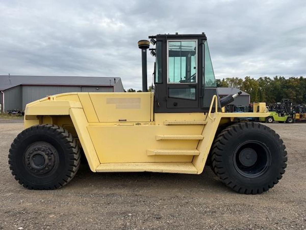 Used HYSTER 45,000LB FORKLIFT 2500 HOURS