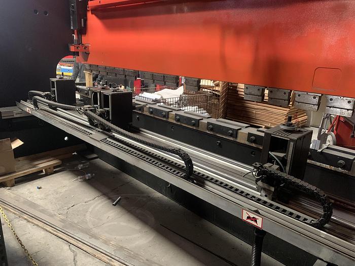 Used 1995 138 Ton Amada HFB-1254/4 CNC Brake