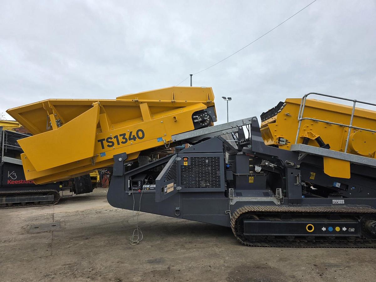 Used Tesab 1340 Tracked Screening Plant
