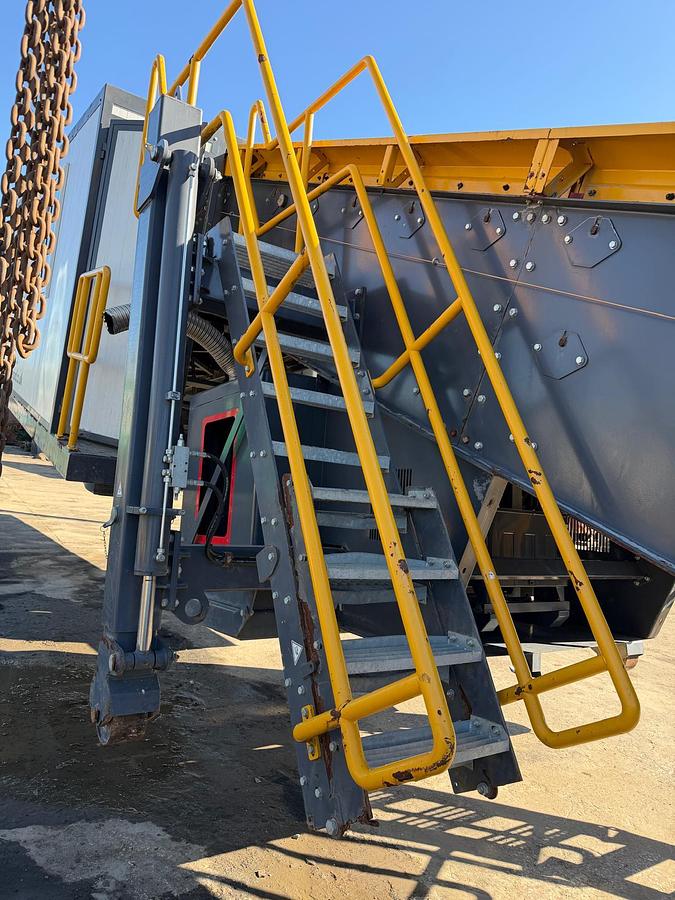 Used 2021 Screenpod  SPS122M