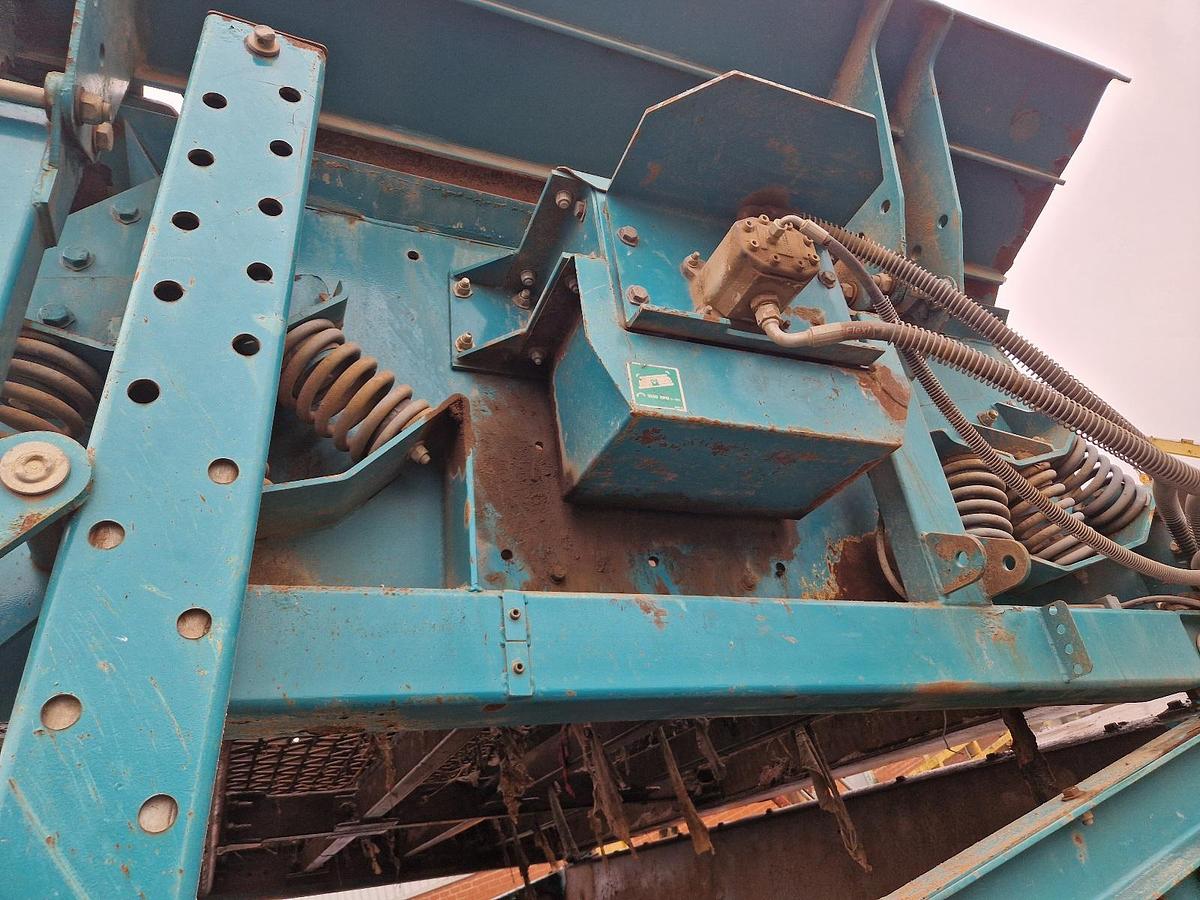 Used Used Powerscreen Powertrack 750 Tracked Scalping Screener Year 2017