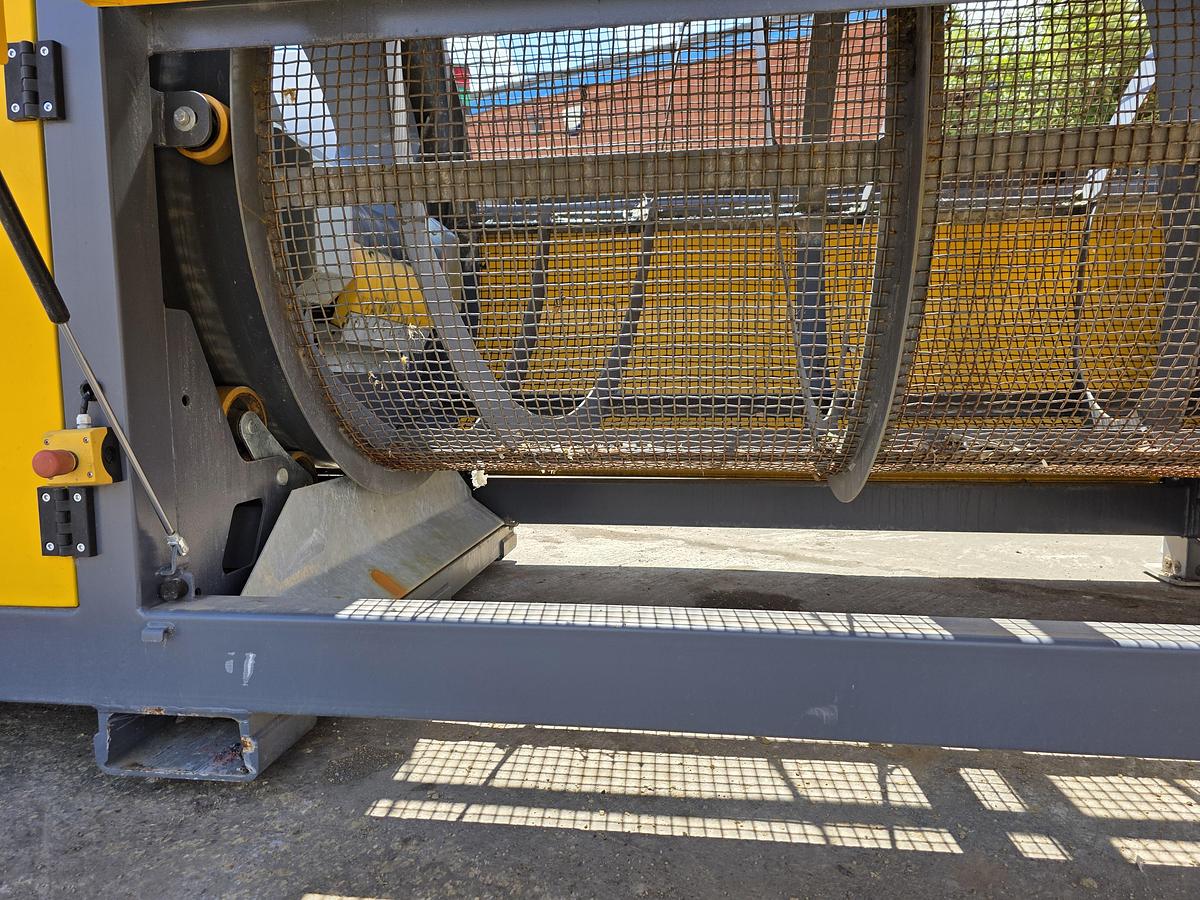 Used Un-Used Screenbee 13.26 Trommel System