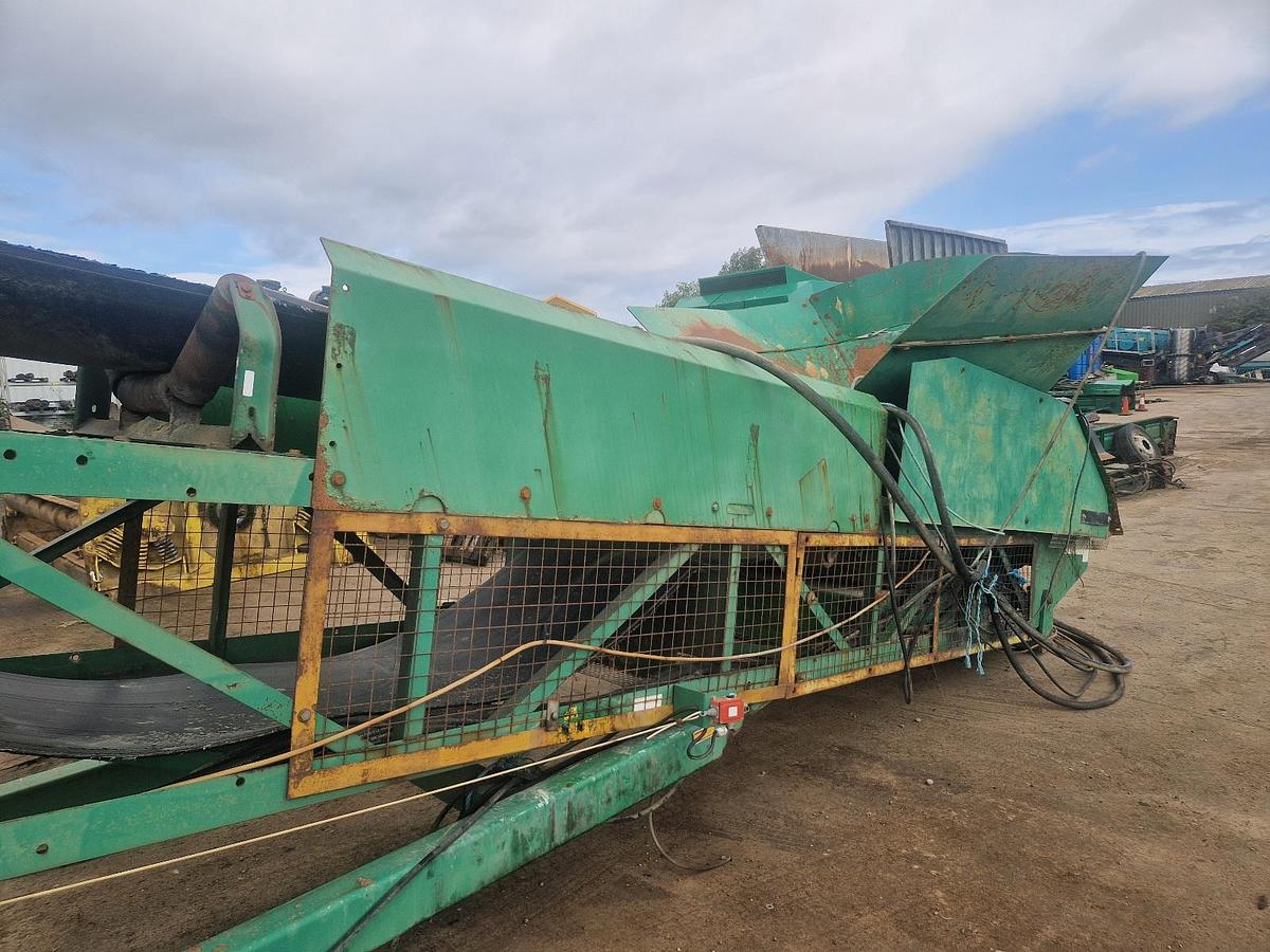 Used Mc Closkey ST80 Mobile Stockpiling Conveyor Year 2011