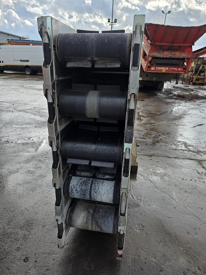 Used Coveya Invader 45 Wheeled Conveyor