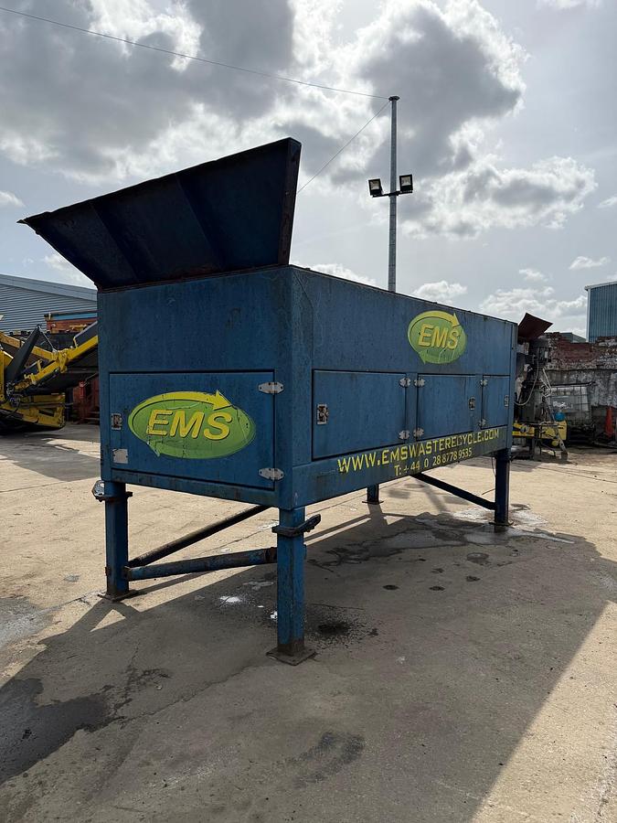 Used EMS 4 Metre Feeder Hopper