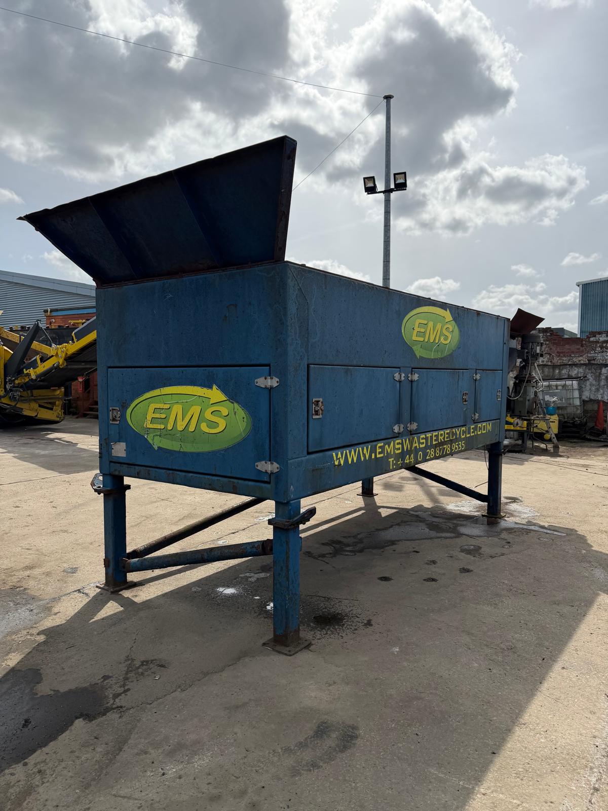 Used EMS 4 Metre Feeder Hopper