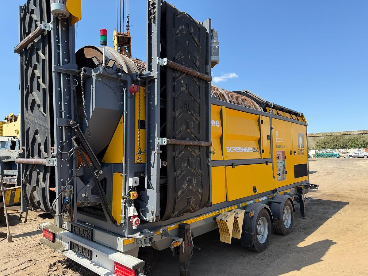 Used Screenbee 15.44 Wheeled Trommel