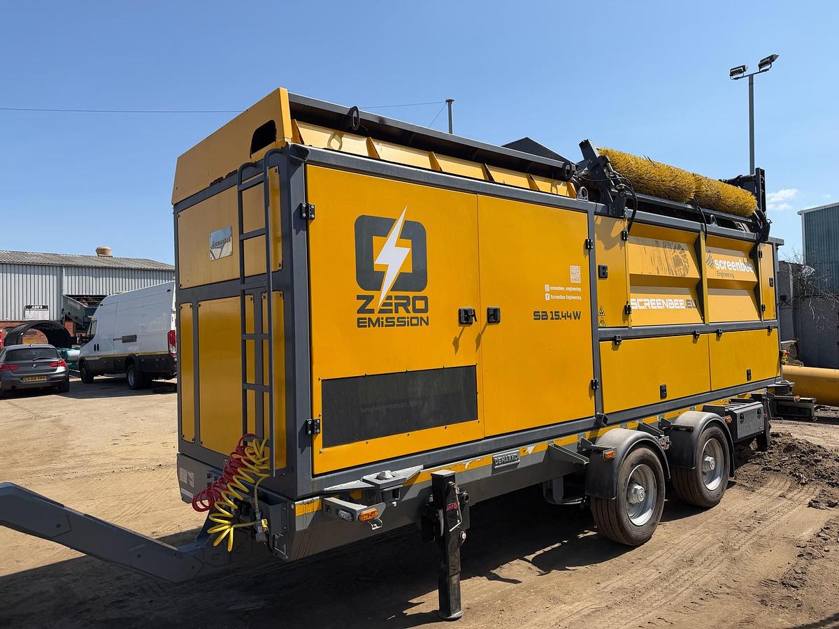 Used Screenbee 15.44 Wheeled Trommel