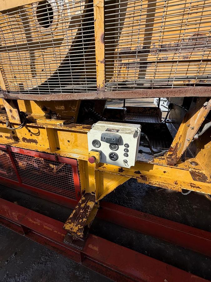 Used Parker RM 0745 Rockranger
