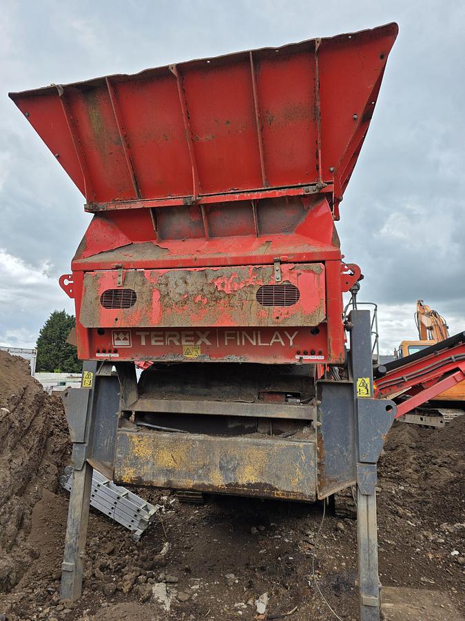 Used Finlay 883+ Tracked Screening Plant