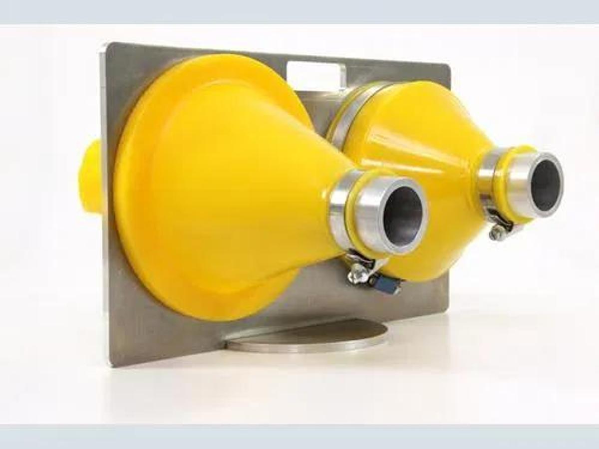 Used TW000-063-0008 – SPRAY BAR GAITER