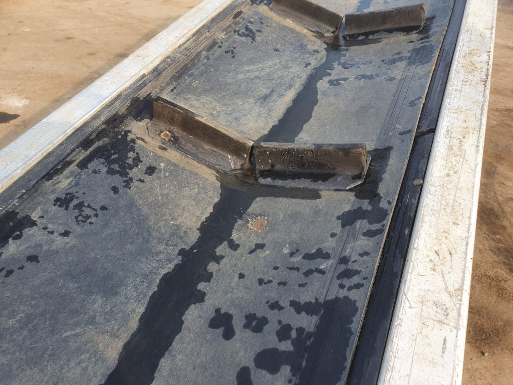 Used Coveya Invader 45 Wheeled Conveyor