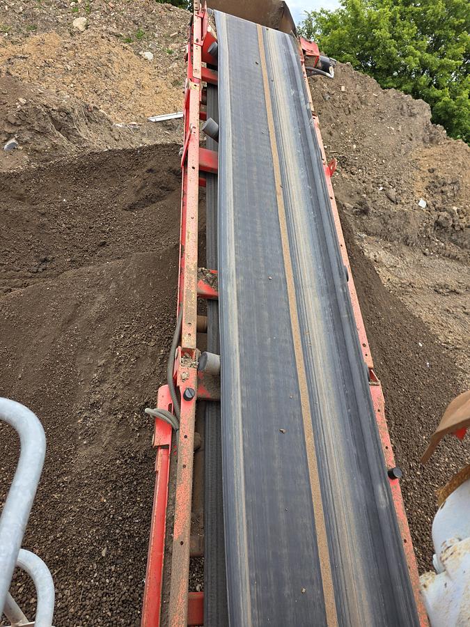 Used Finlay 883+ Tracked Screening Plant