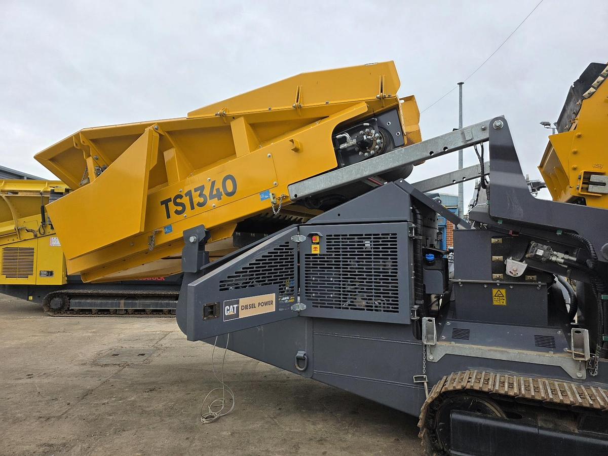 Used Tesab 1340 Tracked Screening Plant