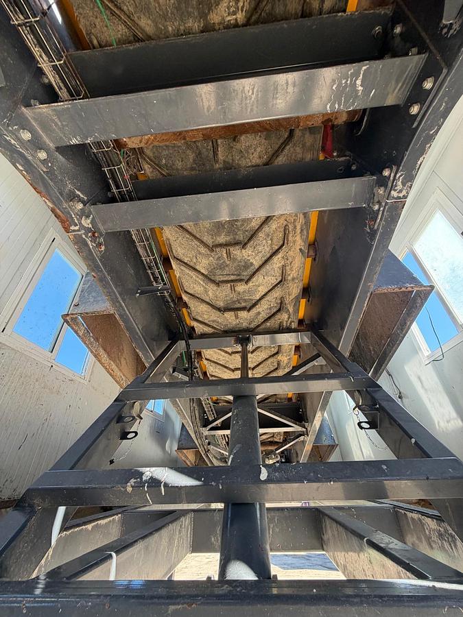 Used 2021 Screenpod  SPS122M