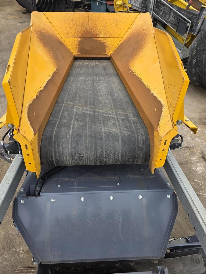 Used Tesab 1340 Tracked Screening Plant