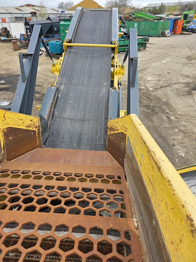 Used Keestrack K3 Tracked Screening Plant