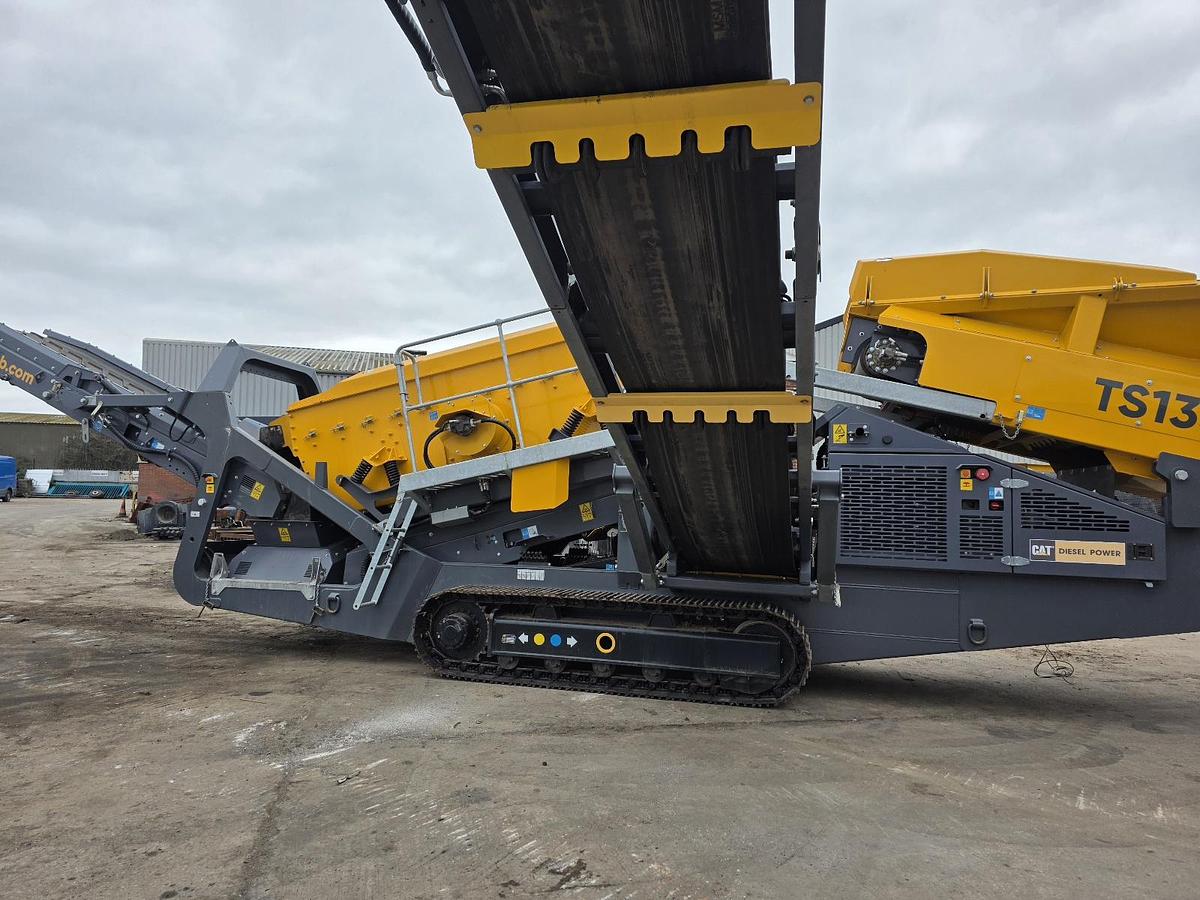 Used Tesab 1340 Tracked Screening Plant