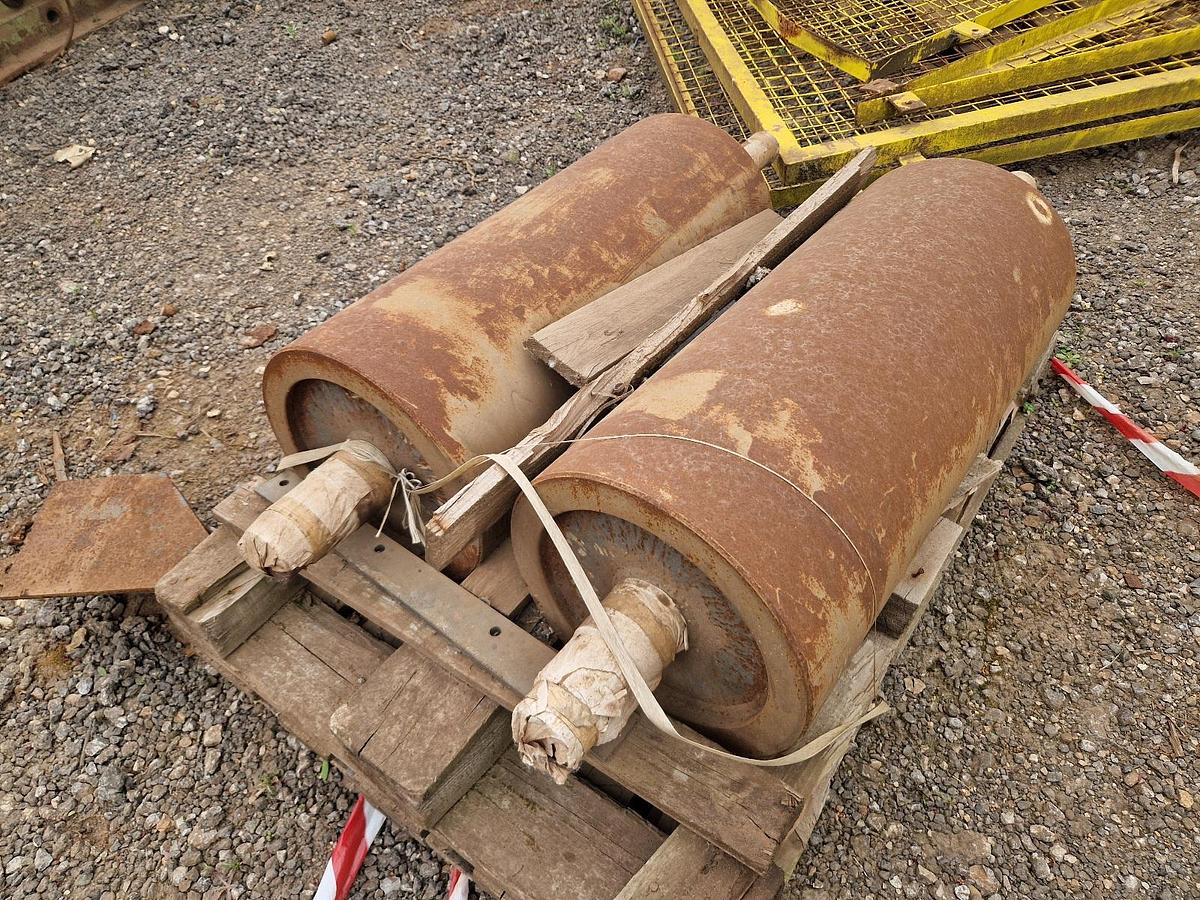 Used Merz Gmbh WBG 3/8 Twin Roller Crusher Year 1995