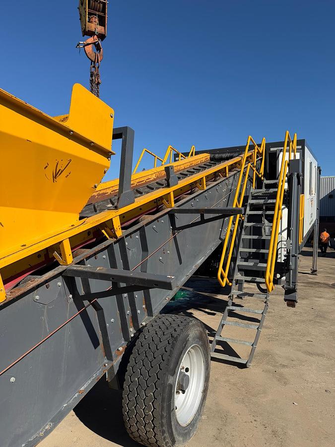 Used 2021 Screenpod  SPS122M