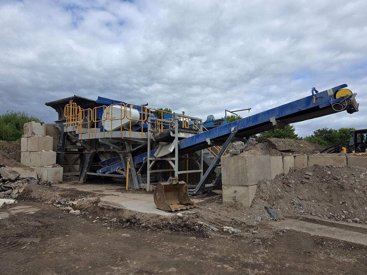 Used Omega J1065S Semi Mobile Jaw Crusher