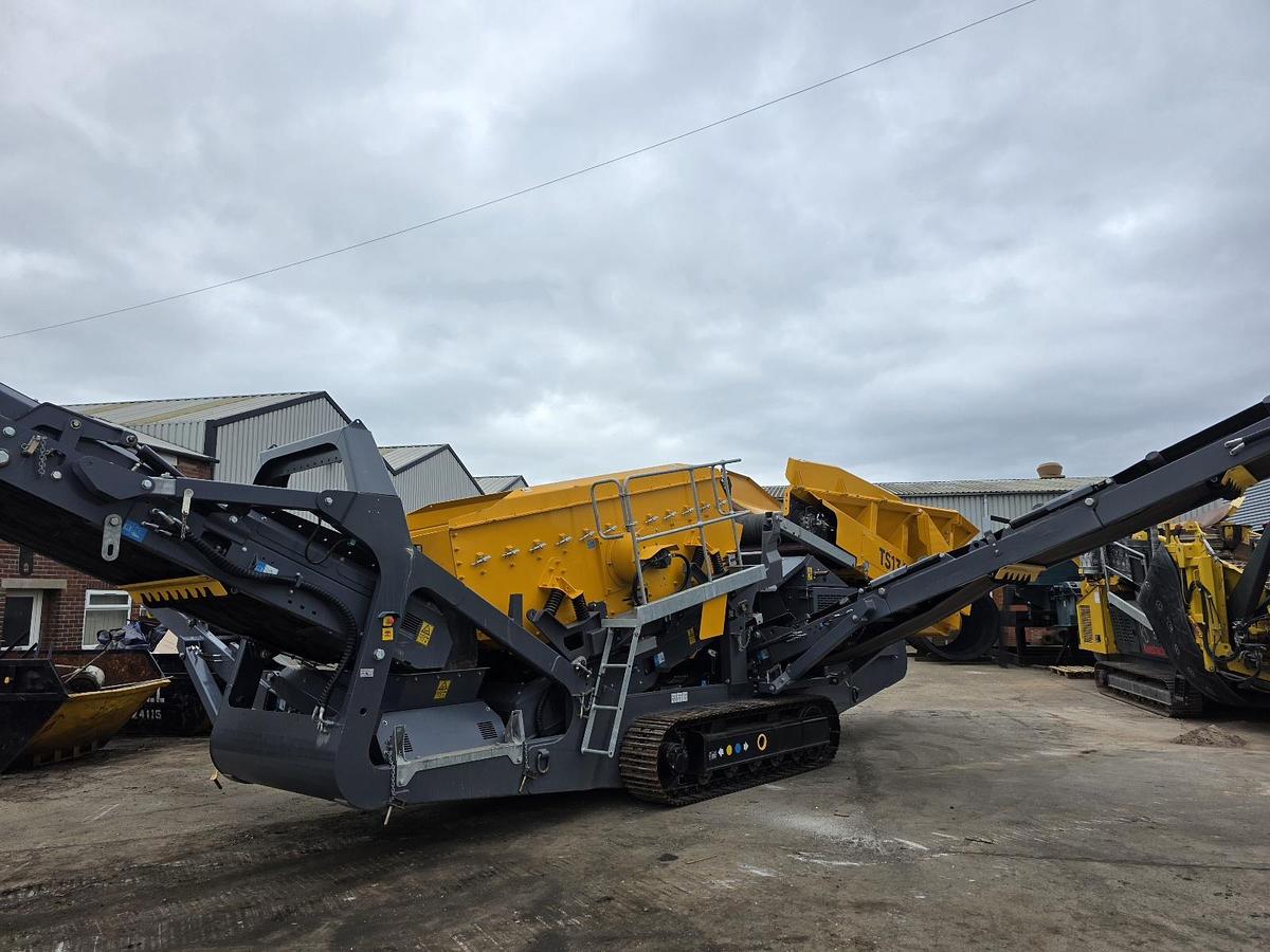 Used Tesab 1340 Tracked Screening Plant