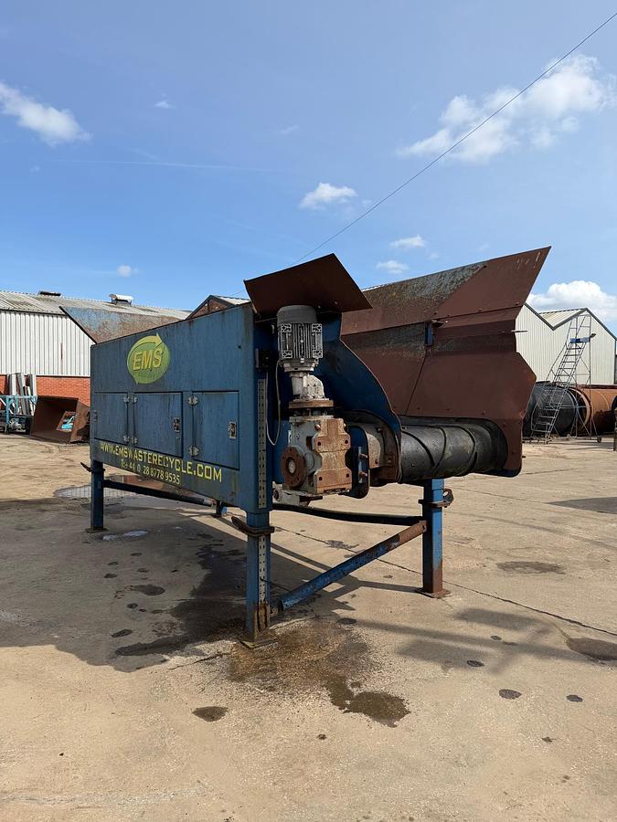Used EMS 4 Metre Feeder Hopper