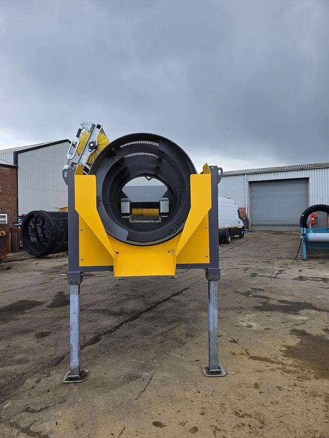 Used Un-Used Screenbee 13.26 Trommel System