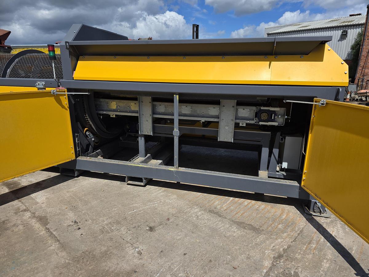 Used Un-Used Screenbee 13.26 Trommel System