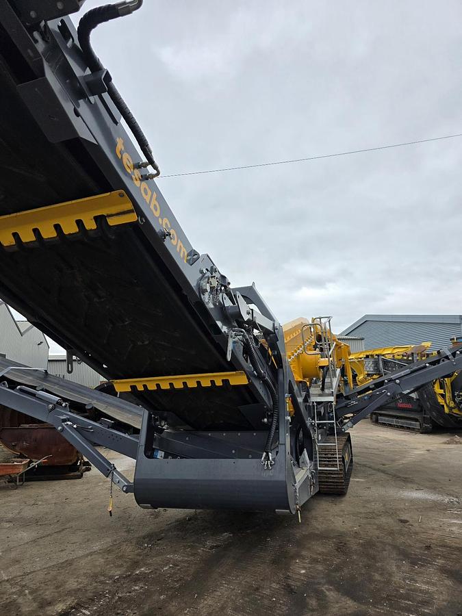 Used Tesab 1340 Tracked Screening Plant